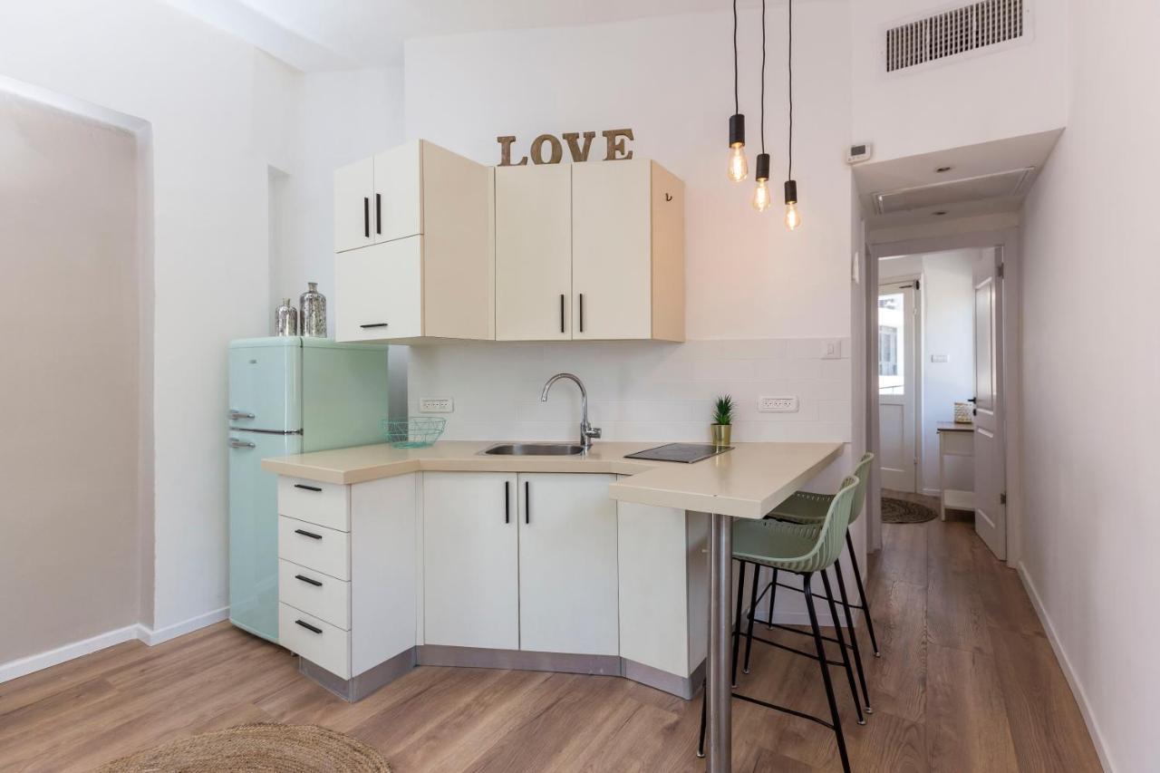 1B Patio Beach House Premium Location W/2 Balcony Tel-Aviv Kültér fotó