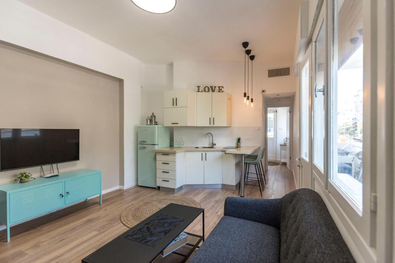 1B Patio Beach House Premium Location W/2 Balcony Tel-Aviv Kültér fotó