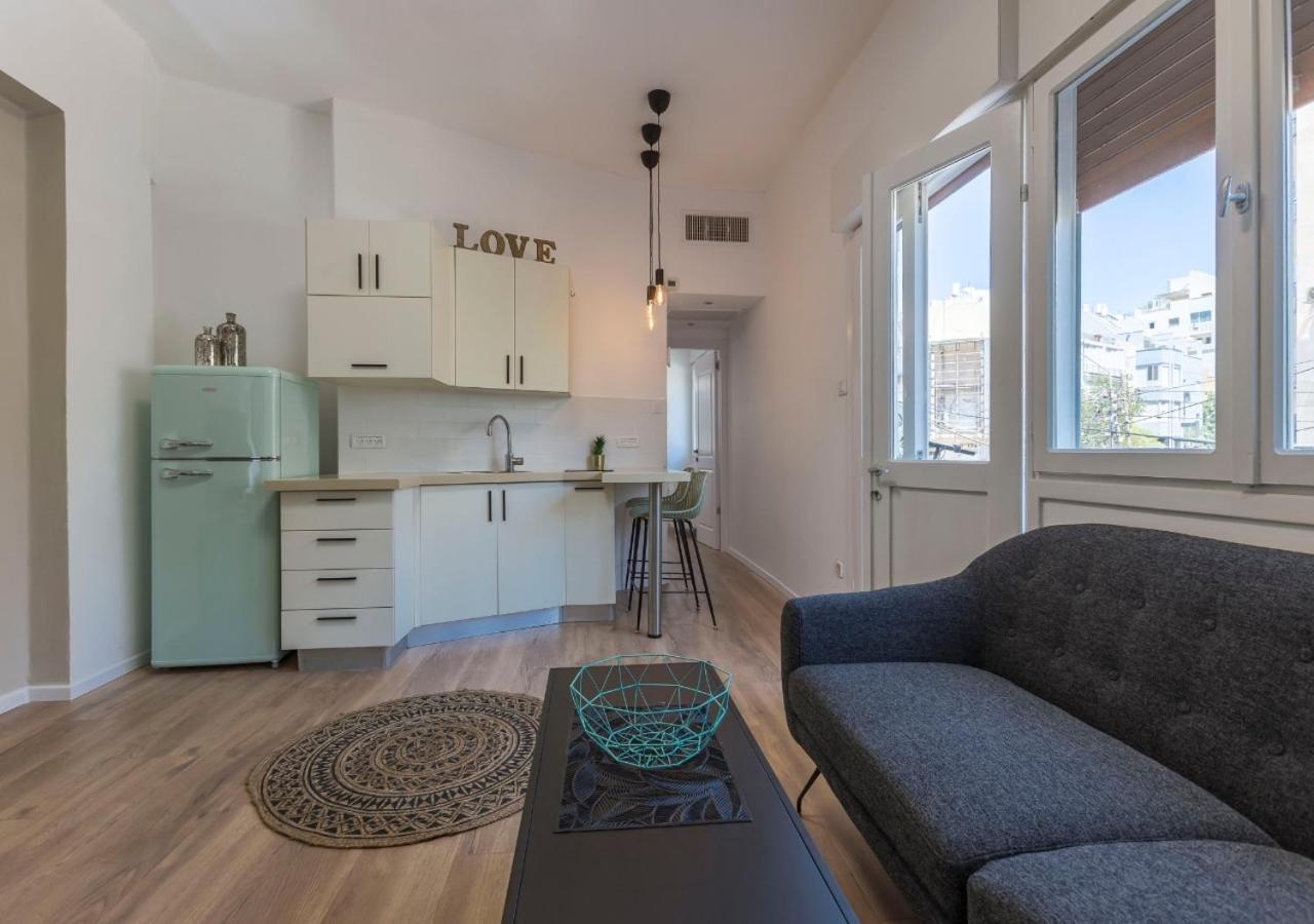 1B Patio Beach House Premium Location W/2 Balcony Tel-Aviv Kültér fotó