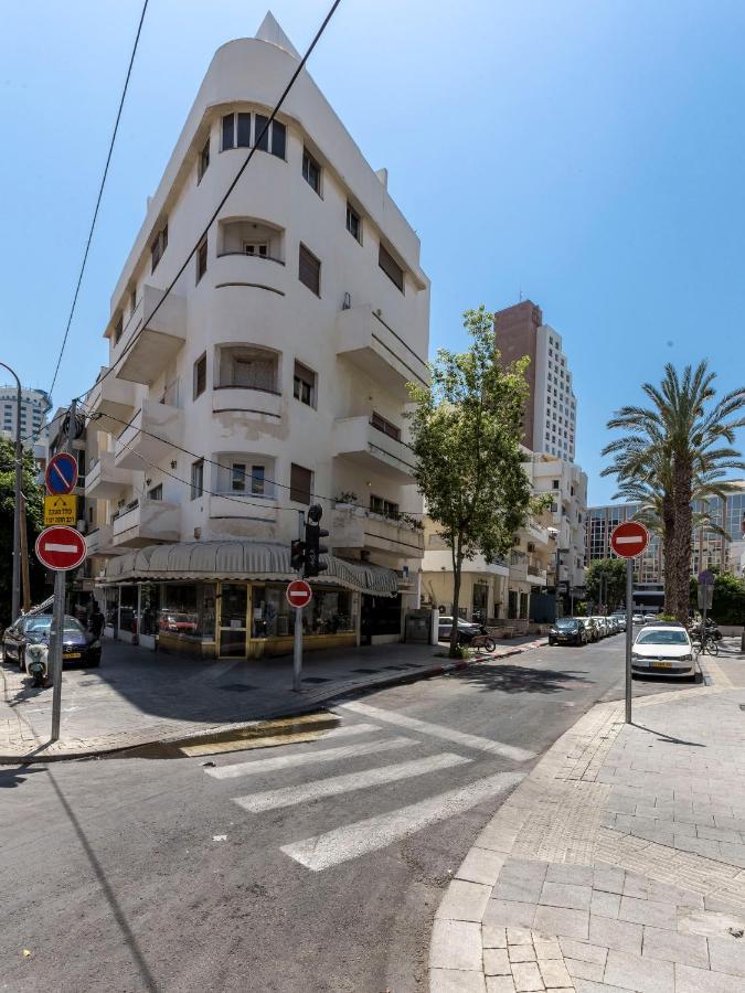 1B Patio Beach House Premium Location W/2 Balcony Tel-Aviv Kültér fotó